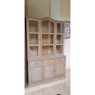 Country Style Cupboards