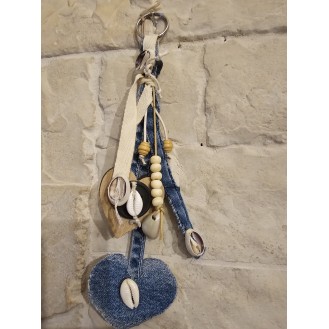 Chunky denim key ring with hearts and shells