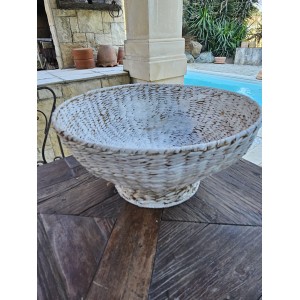 Big Country Style and modern White straw basket/bowl  